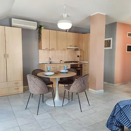Apartment Accogliente Mansarda Tedeschi A Due Passi Dal Mare San Benedetto del Tronto